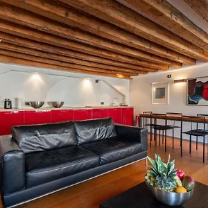 Ve.n.i.ce Cera San Moise Apartment