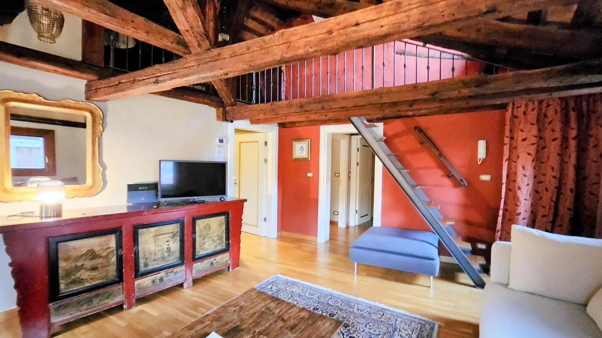 Apartment Casanova Penthouse In The Heart Of Venice